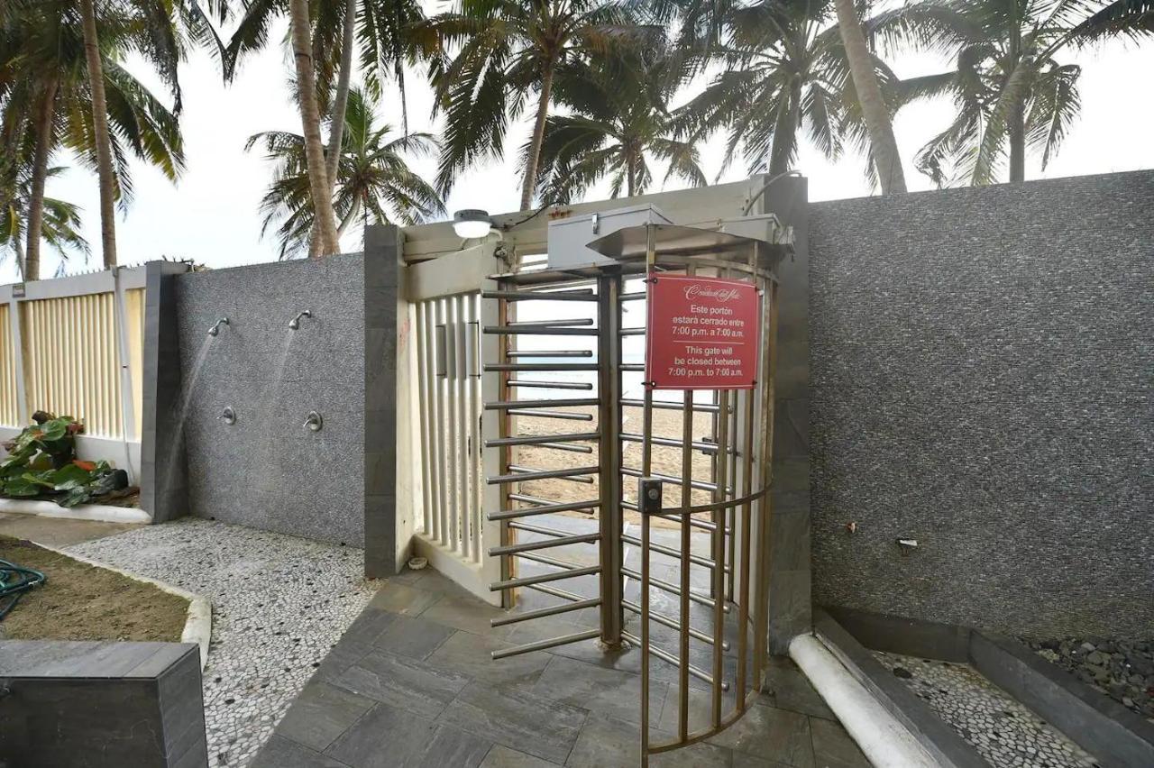Kasa Ocean Breeze Beachfront Condo Pool San Juan Zewnętrze zdjęcie